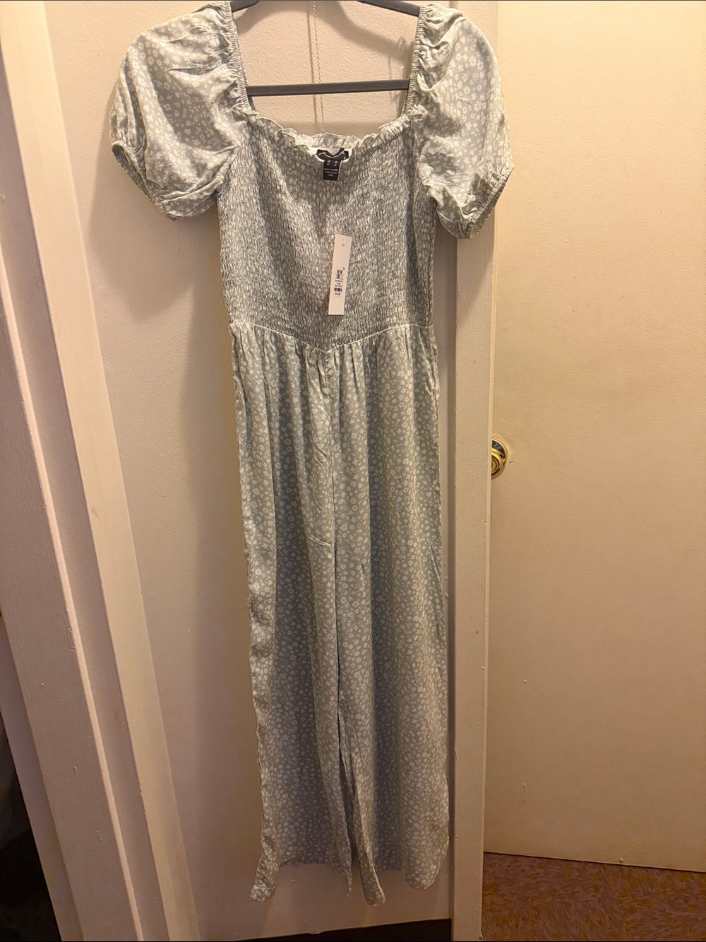 Streetwear Society Mint Green Floral Puff-Sleeve Jumpsuit